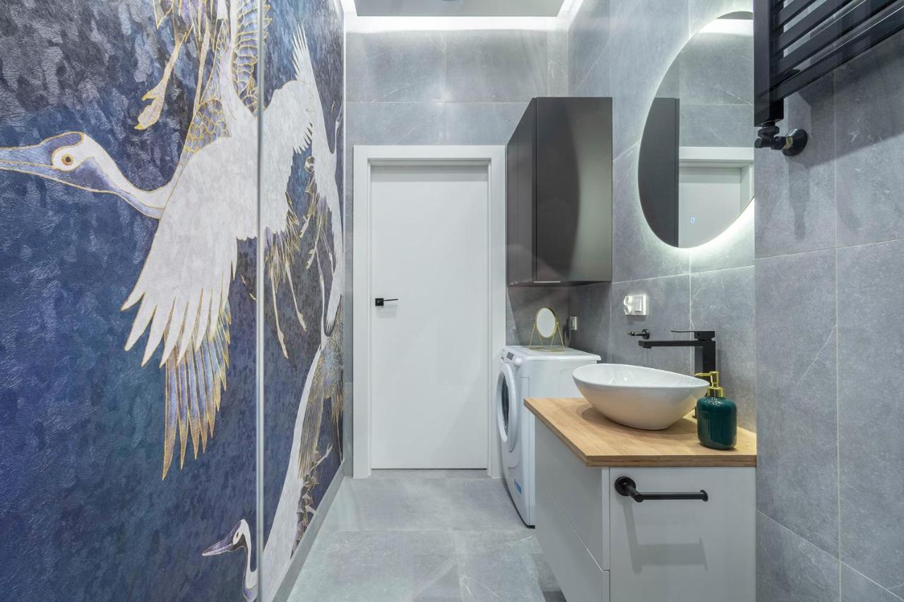Golden Circles No.2 Apartment Posen